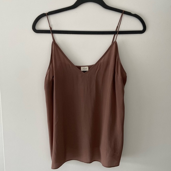 Aritzia Wilfred cami - Picture 1 of 5